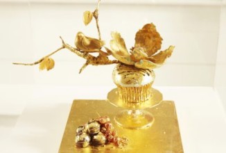 В Лондоне представили самый дорогой кекс в мире