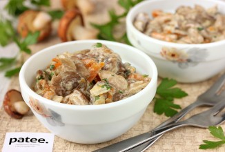 Маслята в сметане