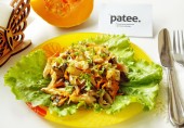 Теплый салат из тыквы и куриной грудки