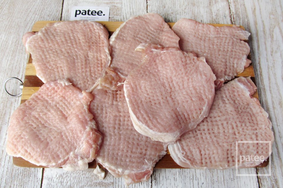 Свиные отбивные с помидорами и брынзой - Шаг 4