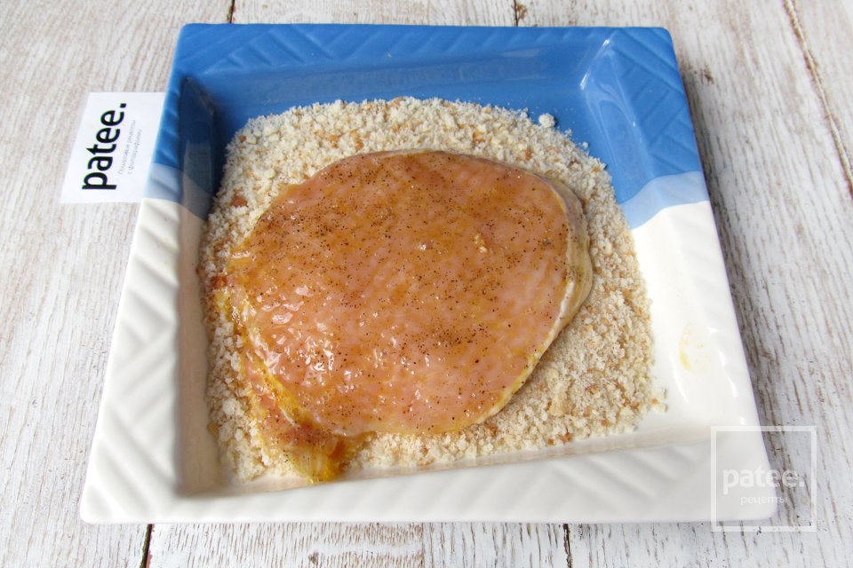 Свиные отбивные с помидорами и брынзой - Шаг 8