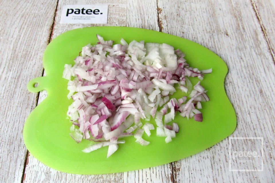 Свиные отбивные с помидорами и брынзой - Шаг 12