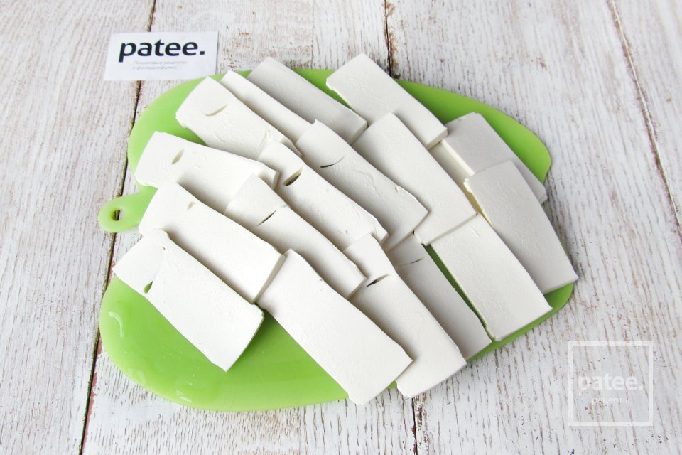 Свиные отбивные с помидорами и брынзой - Шаг 14