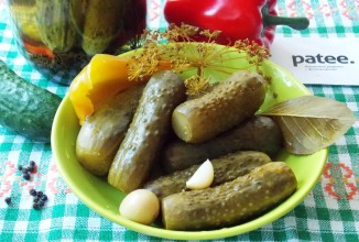 Маринованные огурцы