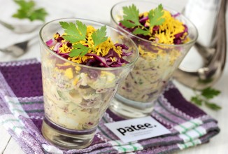 Салат с мясом и краснокочанной капустой