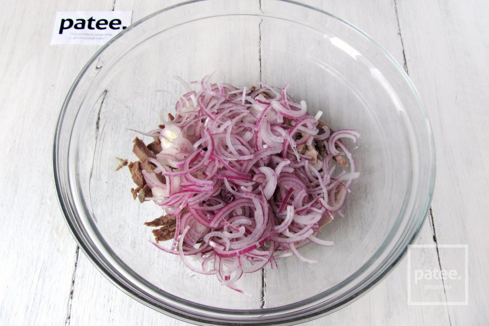 Салат с мясом и краснокочанной капустой - Шаг 8