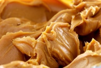 Чем полезна миндальная паста?