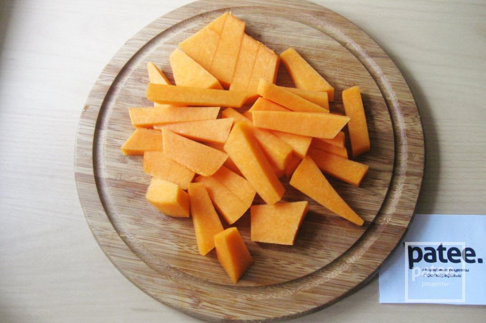 Тыквенная каша с рисом и изюмом - Шаг 2