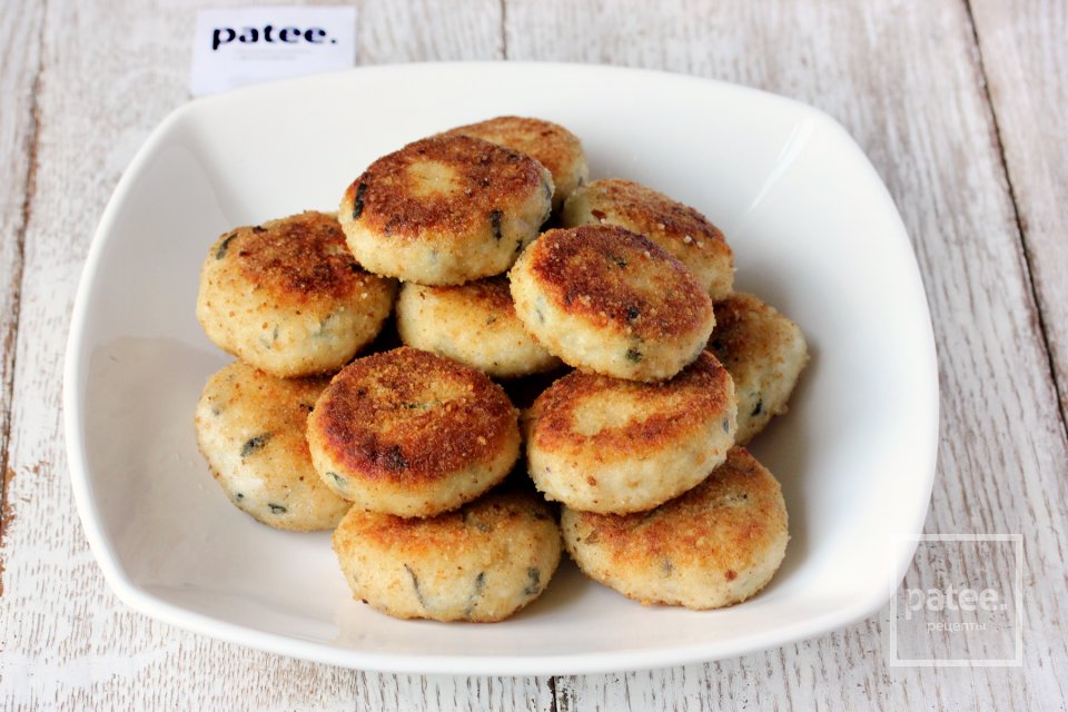 Куриные котлеты с пармезаном и базиликом - Шаг 14