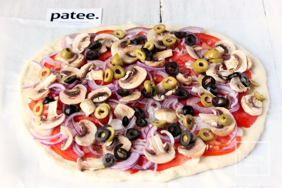 Пицца с анчоусами, маслинами и оливками - Шаг 13