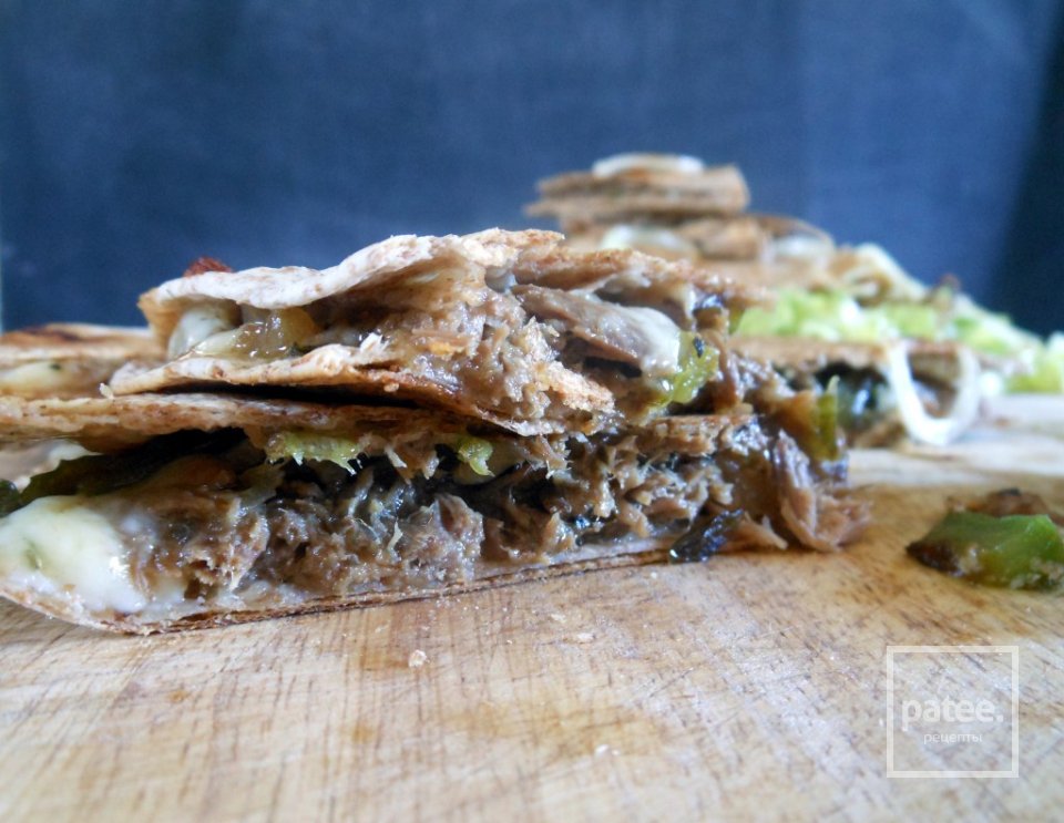 Кесадилья с говядиной и копченым сыром - Шаг 5