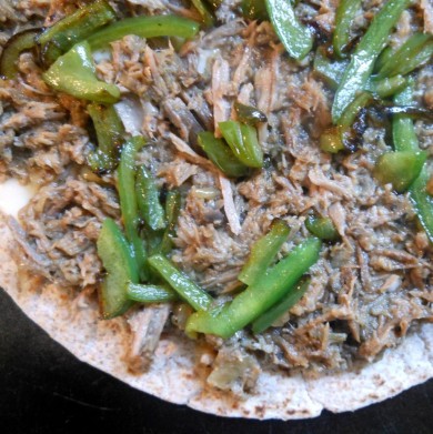 Кесадилья с говядиной и копченым сыром - Шаг 9