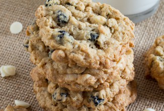 Овсяное печенье с черникой