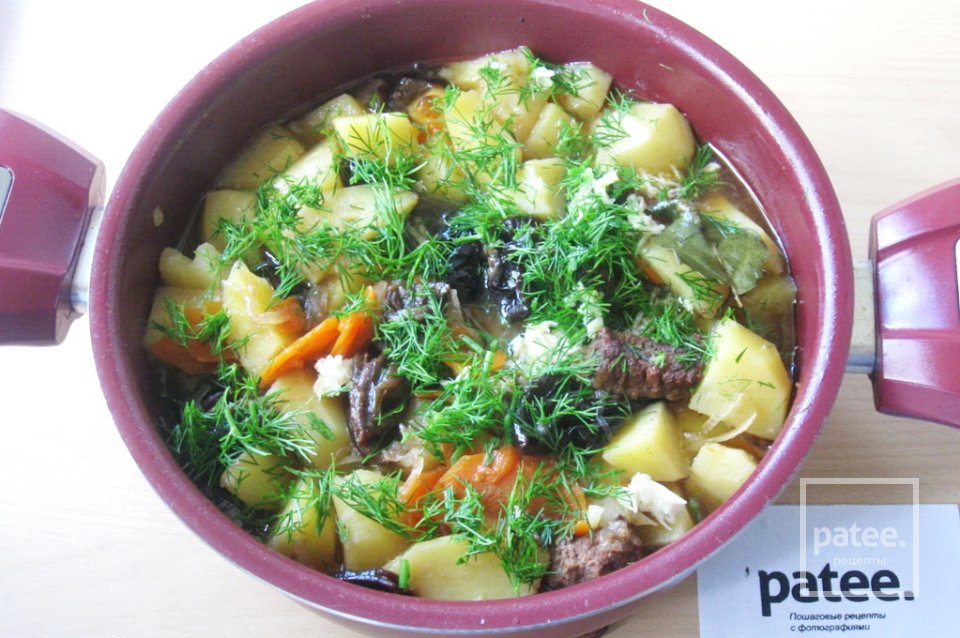 Говядина с черносливом и картофелем - Шаг 16