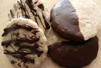 Кофейное печенье с шоколадной глазурью