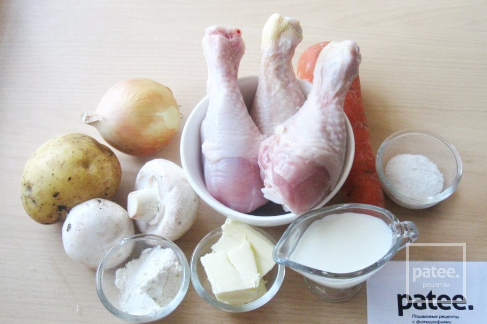 Бланкет из курицы с картофелем и грибами - Шаг 1