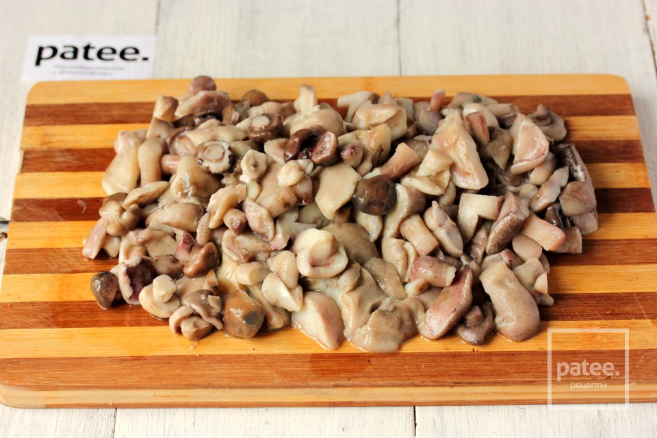 Маслята в томатно-сливочном соусе - Шаг 3