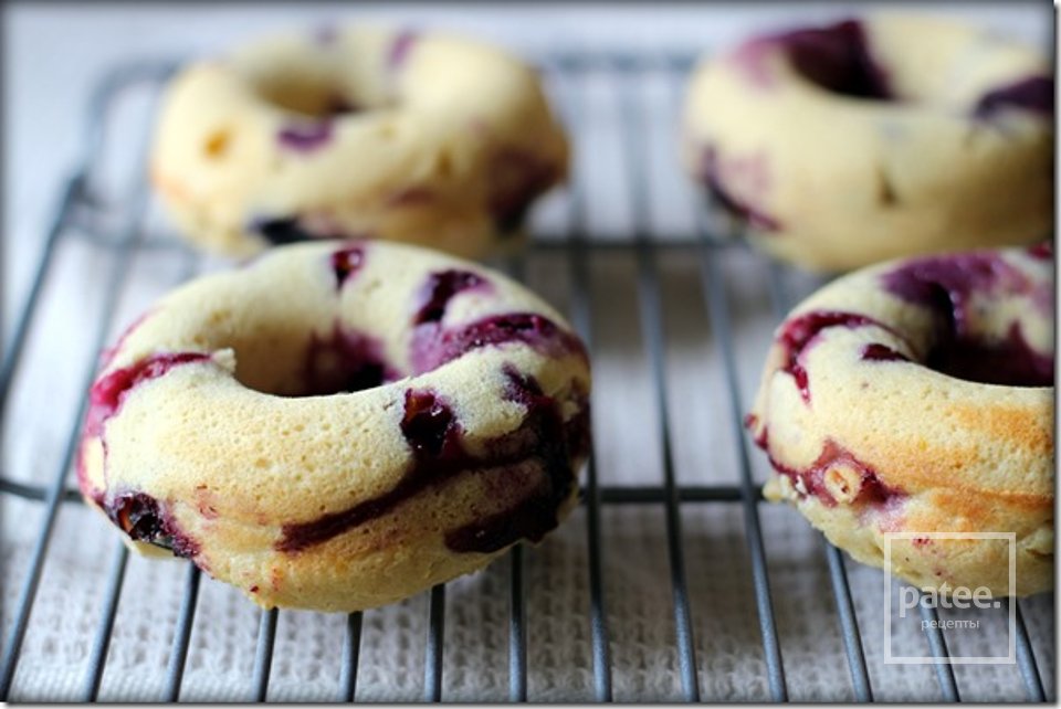 Чернично-лимонные пончики - Шаг 10