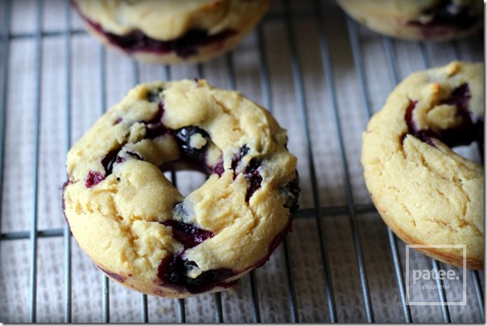 Чернично-лимонные пончики - Шаг 11