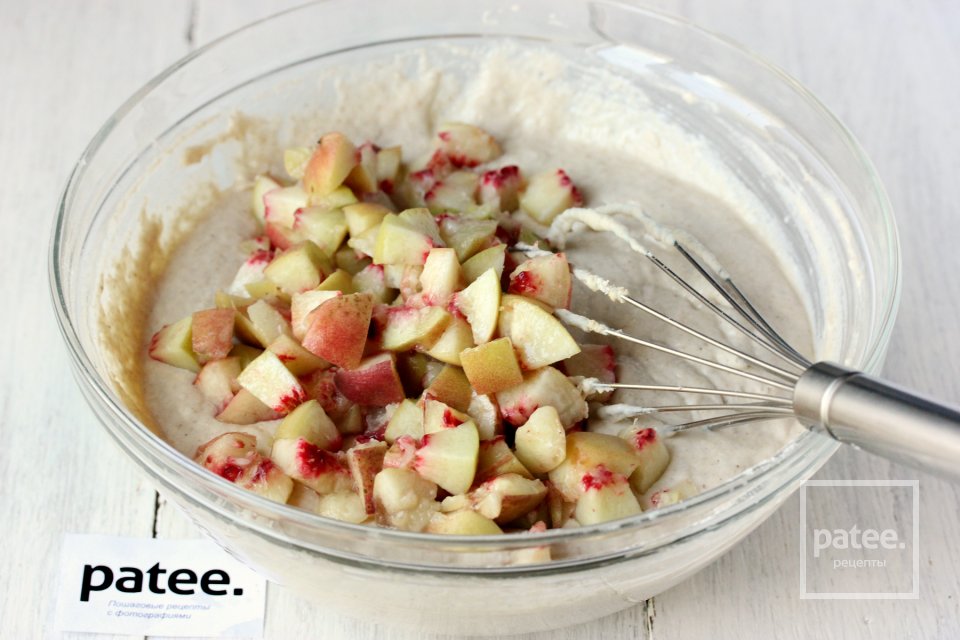 Овсяные оладьи с персиками - Шаг 9