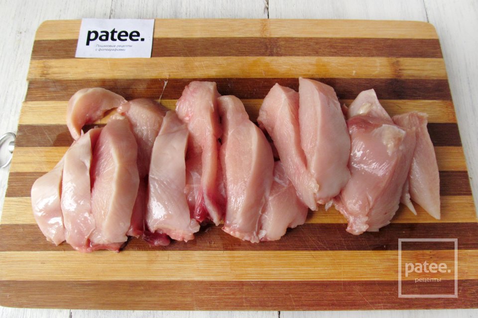 Куриные котлеты на пару в мультиварке - Шаг 2