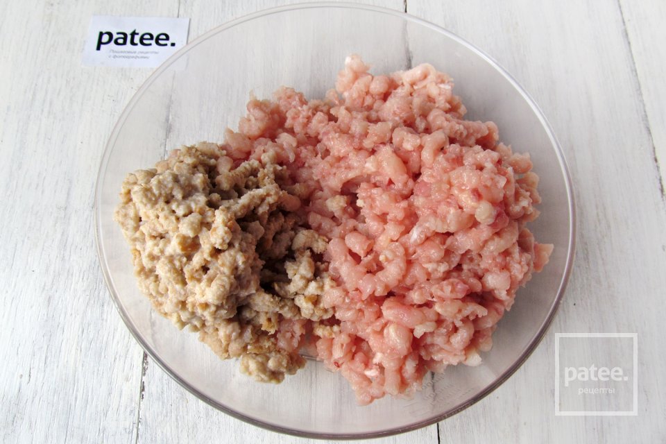 Куриные котлеты на пару в мультиварке - Шаг 4