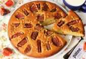 Пирог с инжиром и кедровыми орешками