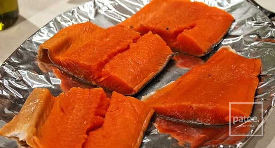 Лосось с оливковым салатом - Шаг 6