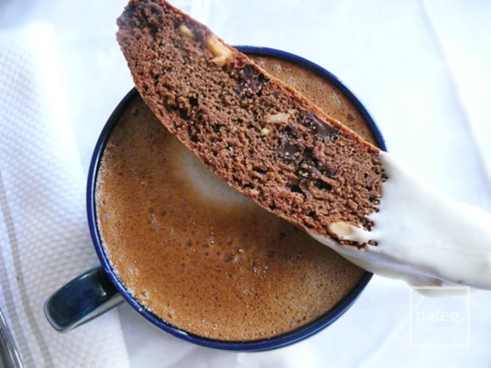 Шоколадные бискотти с макадамией - Шаг 17