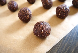 Шоколадное печенье с черносливом