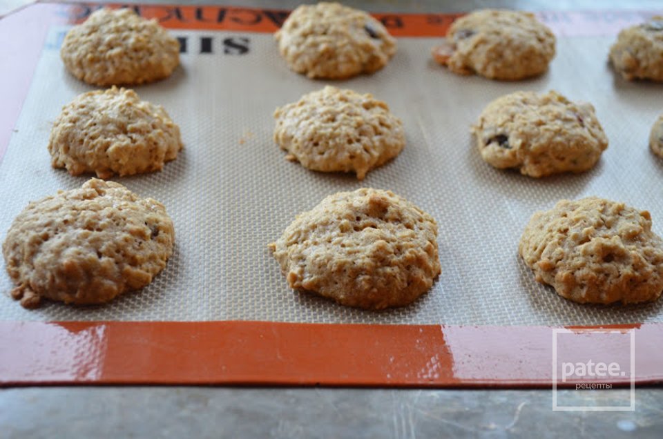 Овсяное печенье с орехами и изюмом - Шаг 9