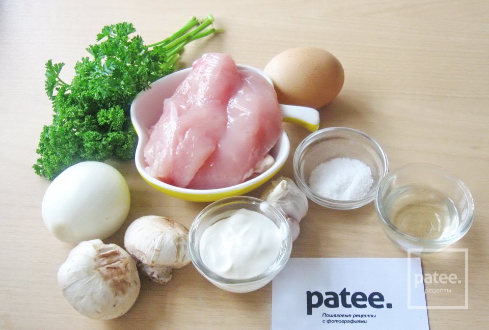 Рубленые куриные котлеты с грибами - Шаг 1