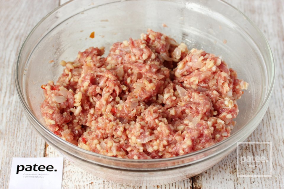 Перец, фаршированный свининой и булгуром - Шаг 13