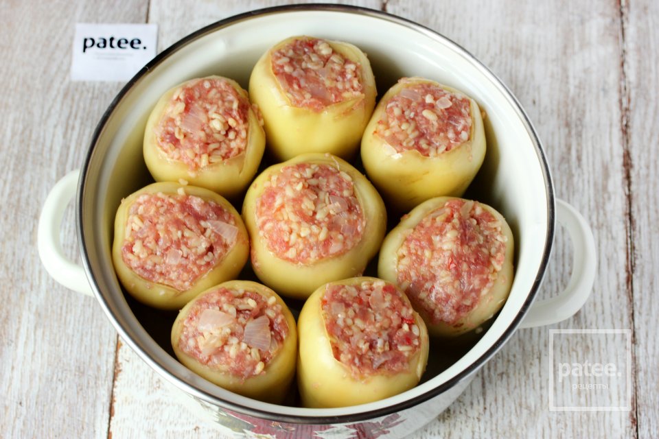 Перец, фаршированный свининой и булгуром - Шаг 14