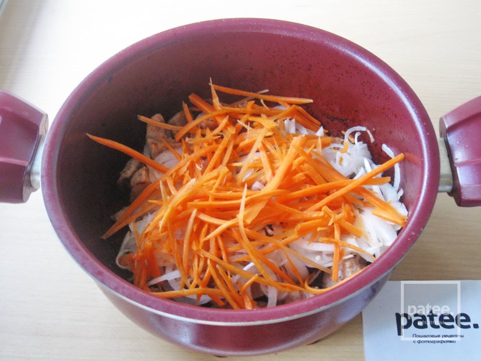 Свинина с фасолью в томатном соусе - Шаг 7