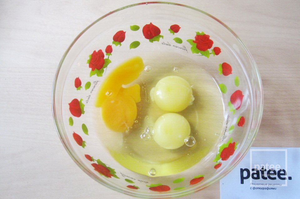 Яичный рулет с мясным фаршем - Шаг 2