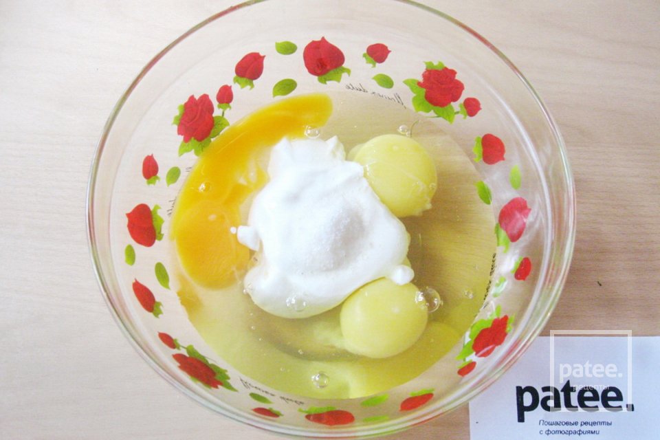 Яичный рулет с мясным фаршем - Шаг 4