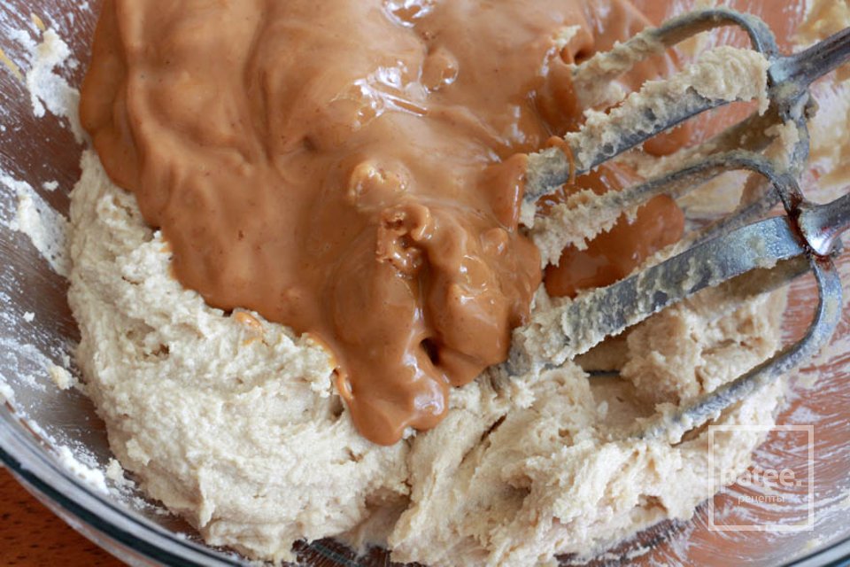 Арахисовое печенье-сэндвичи с нутеллой - Шаг 4