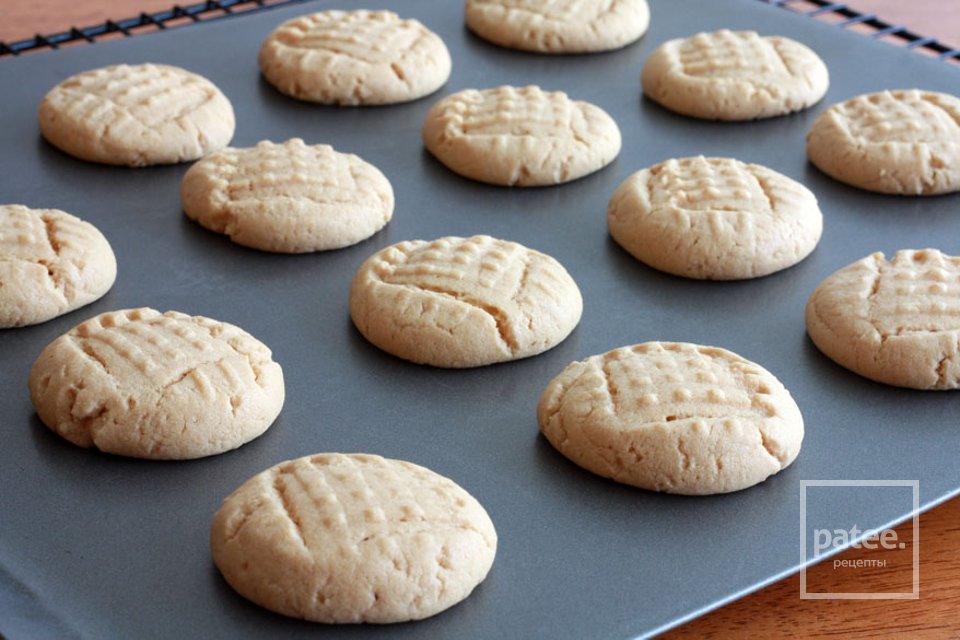 Арахисовое печенье-сэндвичи с нутеллой - Шаг 12