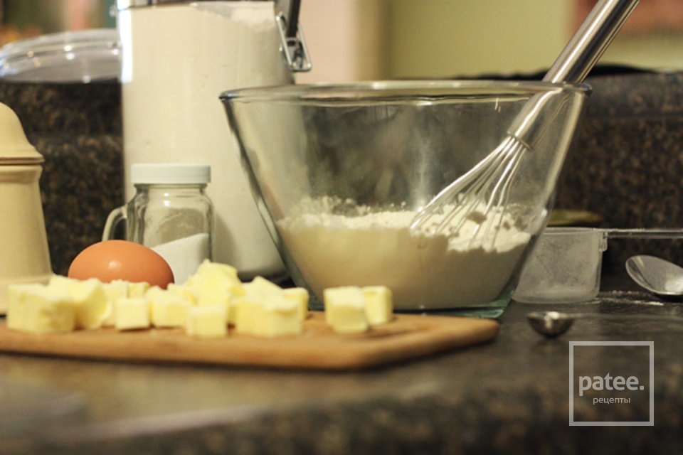 Киш со спаржей и грибами - Шаг 1