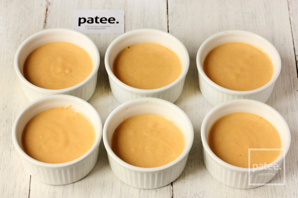 Тыквенно-кукурузные кексы на Хэллоуин - Шаг 10