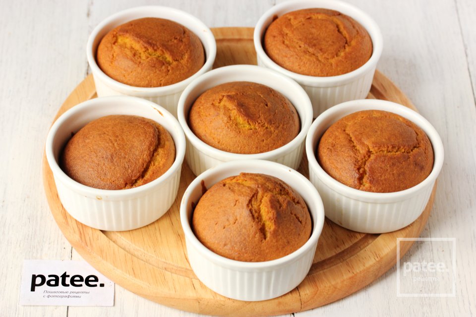 Тыквенно-кукурузные кексы на Хэллоуин - Шаг 11