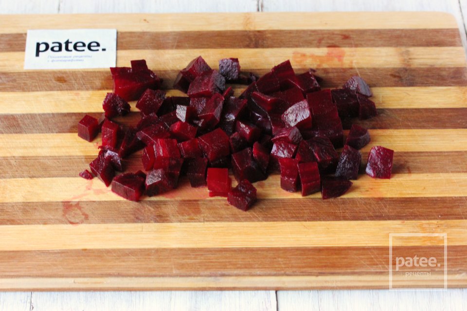 Тёплый салат с куриной печенью, свёклой и тыквой - Шаг 2