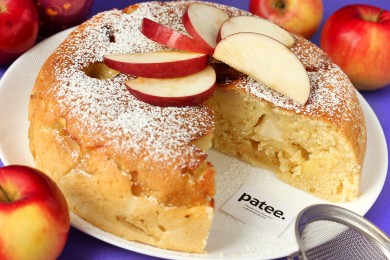 Рецепт Сметанный пирог с яблоками в мультиварке — рецепт для мультиварки