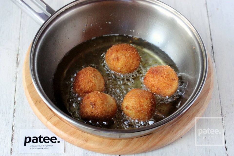 Крокеты из креветок со спагетти на Хэллоуин - Шаг 12