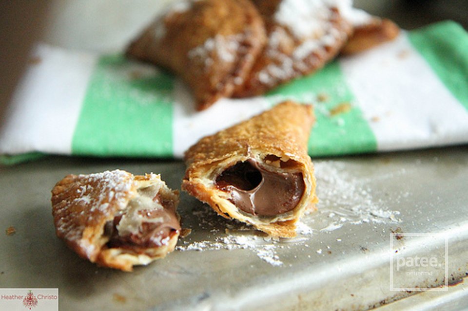 Пирожки с бананами и нутеллой - Шаг 7