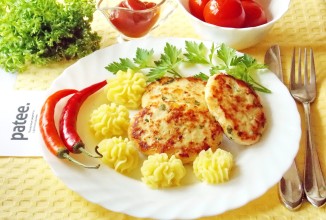 Котлеты из индейки с сыром и отварными яйцами