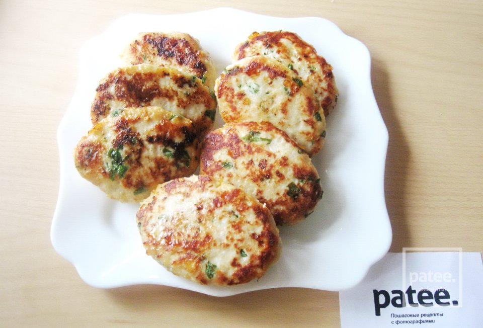 Котлеты из индейки с сыром и отварными яйцами - Шаг 12