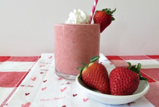 Клубничный фраппе