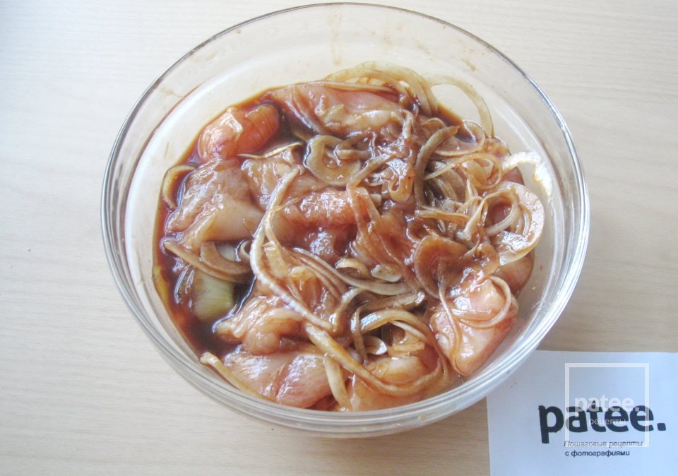 Куриный шашлык с черносливом и курагой - Шаг 9